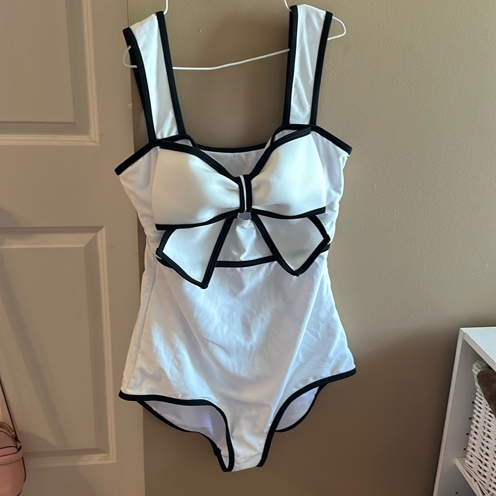Retro looking swim suit
